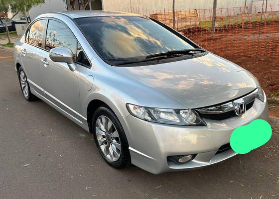 HONDA CIVIC 1.8 LXL SE 16V FLEX 4P AUTOMÁTICO HONDA CIVIC 1.8 LXL SE 16V FLEX 4P AUTOMÁTICO